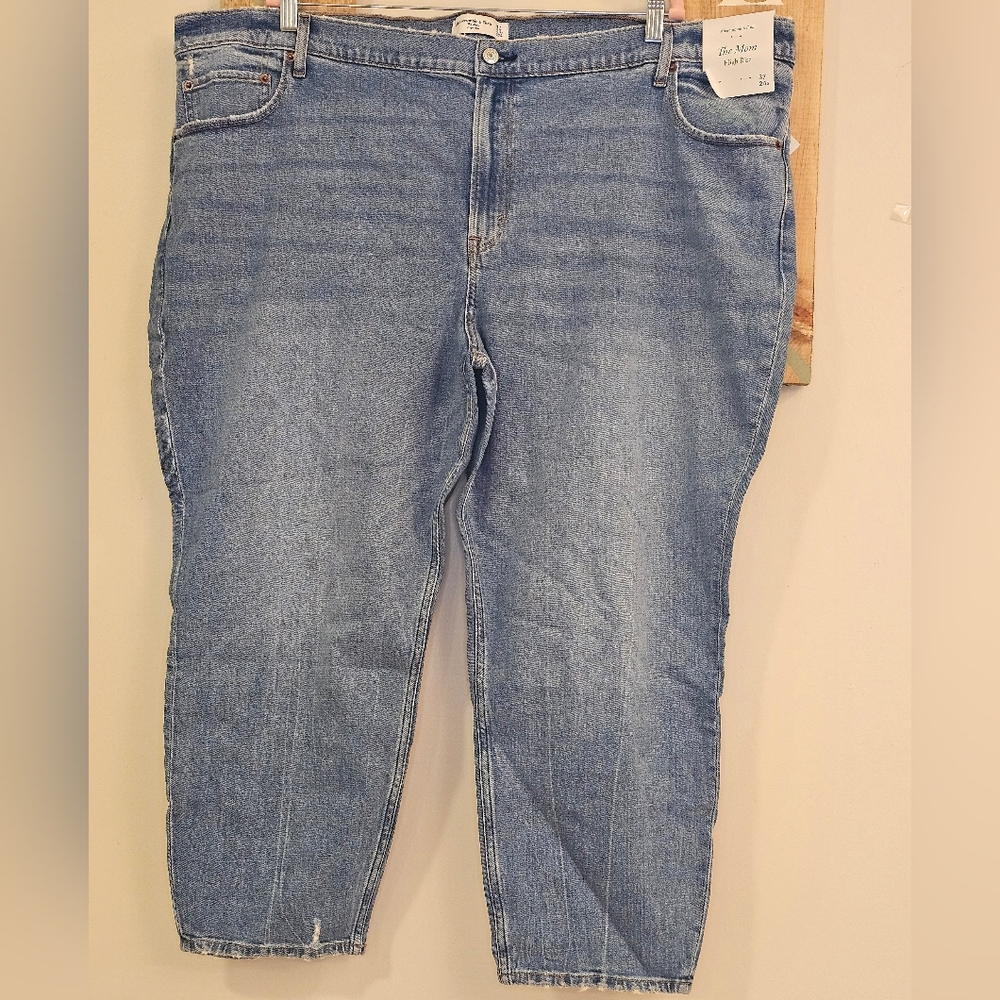 Abercrombie & Fitch “The Mom” High Rise Jeans